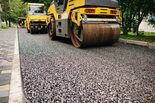 Best Affordable Driveway Paving  in Oakland City, IN